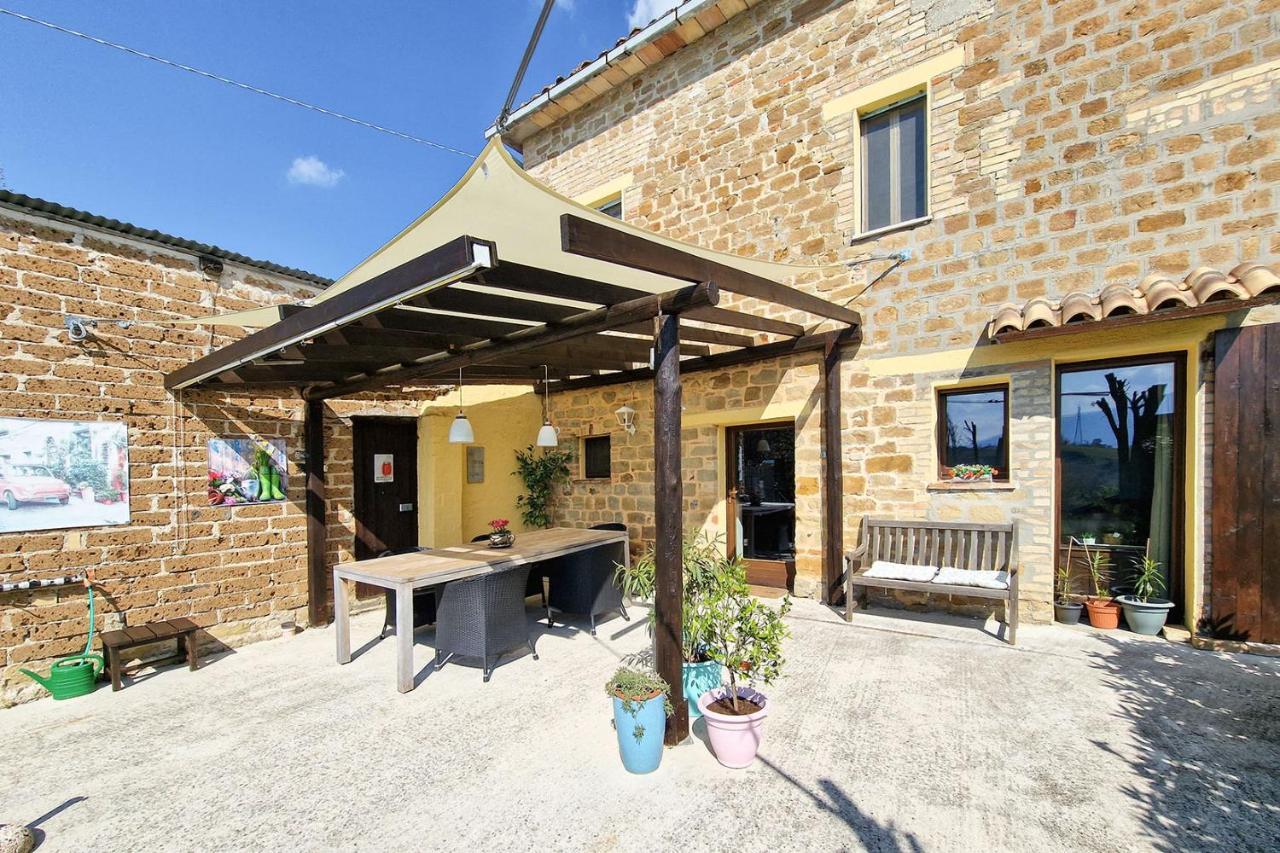 Villa Pilotti Country House Penna San Giovanni Dış mekan fotoğraf